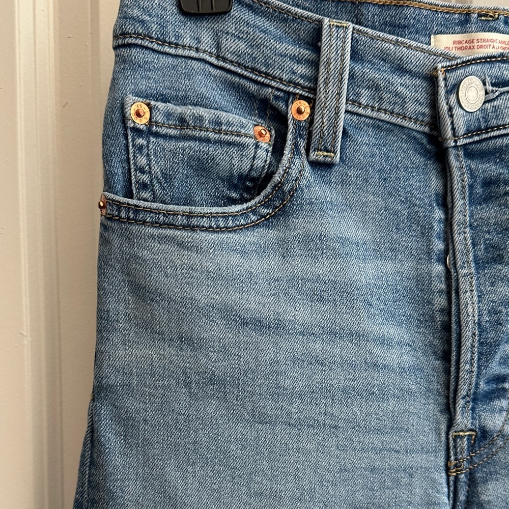 Women’s Levi’s Ribcage Straight Ankle - Picture 11 of 14